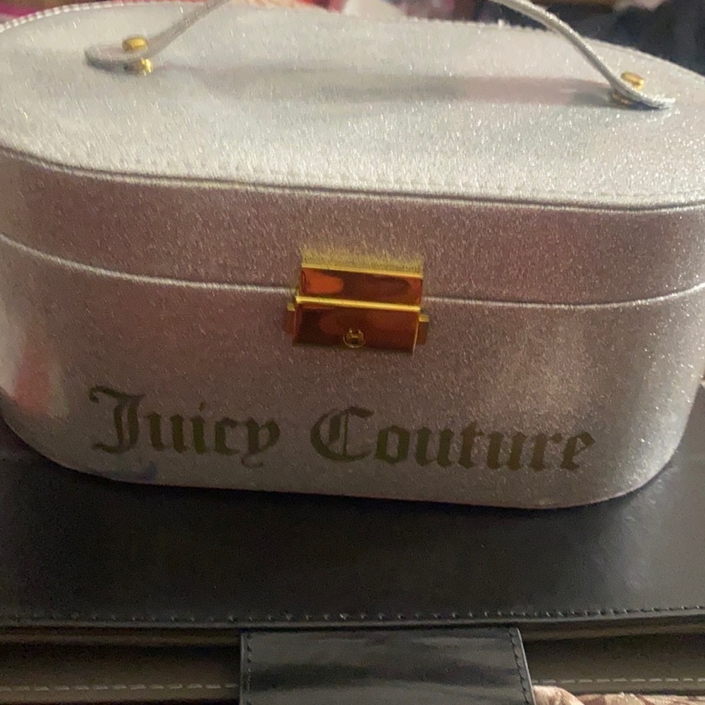 Juicy couture